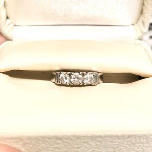 3 Stone Diamond Ring